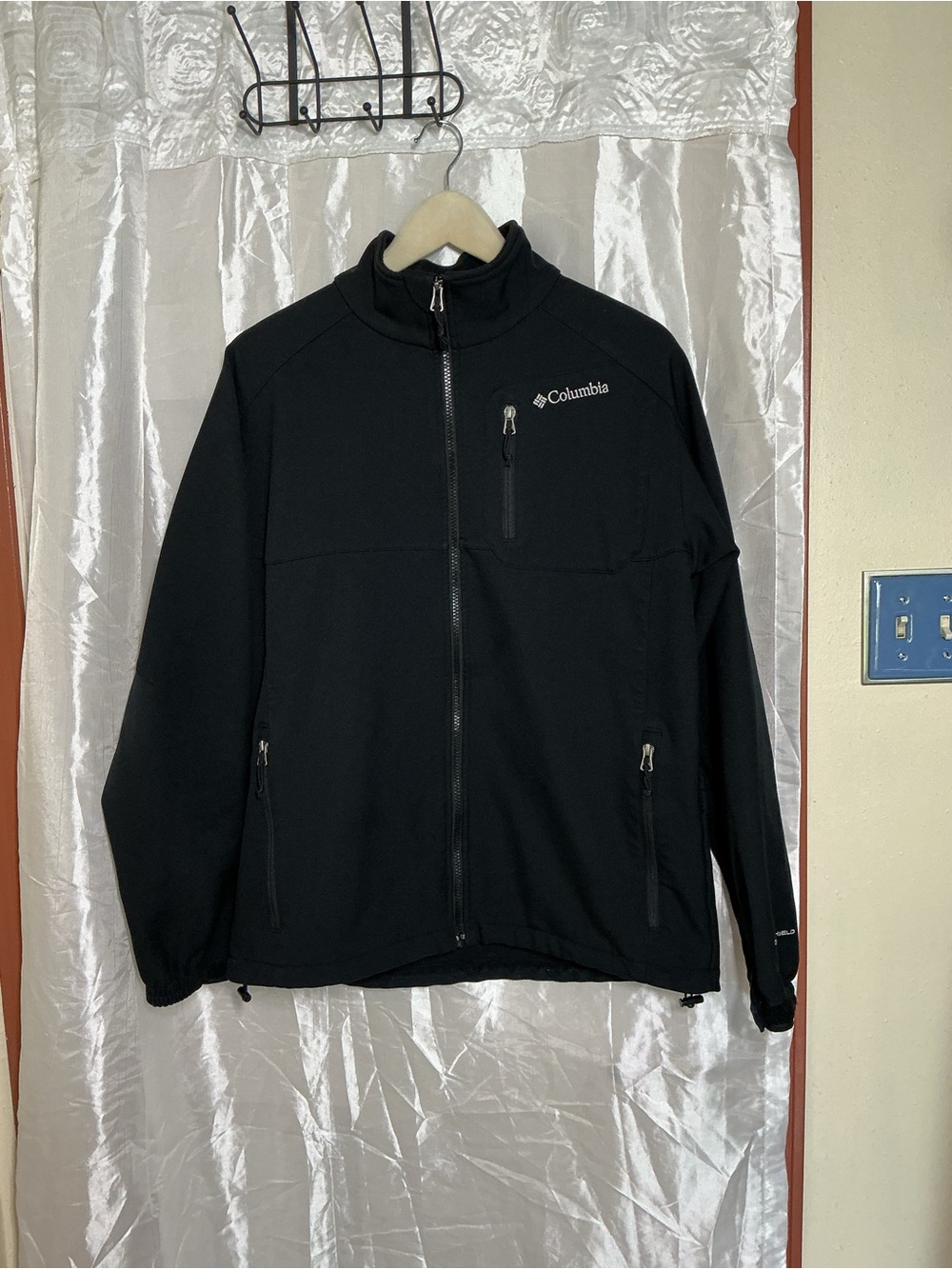 Columbia Black Lightweight Full-Zip Jacket
